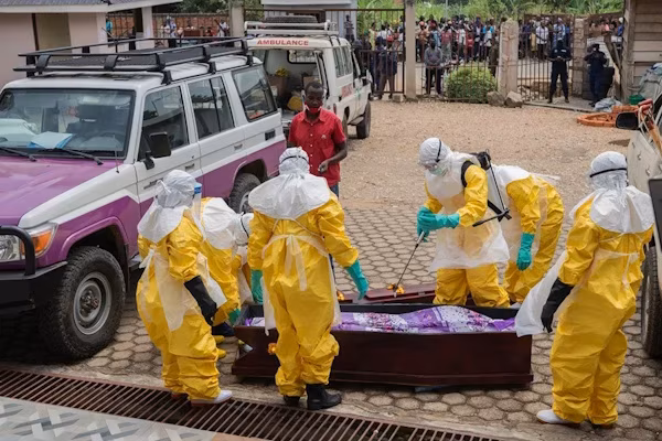 Nairobi (EFE).- El Gobierno de la República Democrática del Congo (RDC) elevó a 5.105 los casos confirmados de ébola, incluyendo 2.420 muertos, por el brote declarado en el este del país el pasado 15 de mayo, que ya es el segundo peor de la historia y el más grave registrado en la RDC. Según el último boletín publicado por el Ministerio congoleño de Salud Pública, con datos recopilados hasta el 17 de agosto, la tasa de letalidad se sitúa actualmente en el 47,4 %.