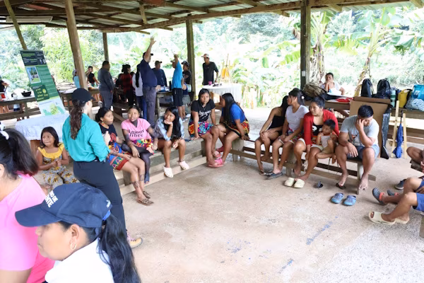 El proyecto “Conectando Naturaleza”, que desarrolla el Ministerio de Ambiente de Panamá (MiAMBIENTE) en alianza con el Programa de las Naciones Unidas para el Desarrollo (PNUD), continúa avanzando de forma estratégica y en consenso con las comunidades indígenas, con miras a garantizar la participación de sus integrantes en la consecución de los objetivos.