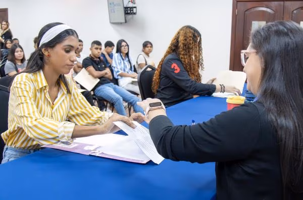 La plataforma permite a los interesados consultar los requisitos.