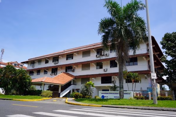 Consejo Universitario aprueba nuevas carreras.