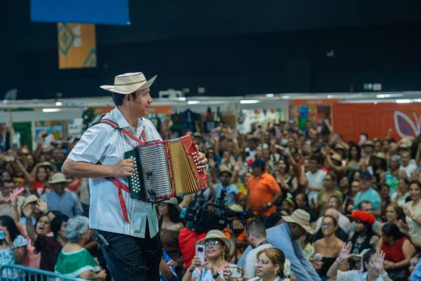 Miles de personas acudieron a la feria.