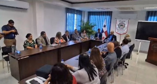 Inicia periodo de transición en la UNACHI.