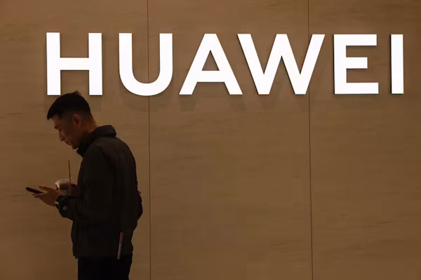 Pekín (EFE).- La tecnológica china Huawei anunció este miércoles la firma de un acuerdo global y multianual de licencias cruzadas de patentes con la estadounidense HP, que incluye el uso por parte de esta última de determinadas patentes de Huawei relacionadas con redes Wi-Fi.