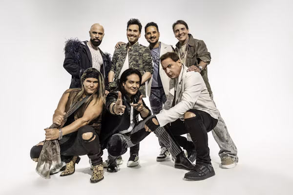 Miami (EE.UU.) (EFE).- Siete exintegrantes de Menudo se reunirán en una gira con motivo del 50 aniversario del legendario grupo puertorriqueño, que arrancará en octubre en California y terminará en diciembre en Puerto Rico con sus canciones adaptadas a las voces adultas de sus antiguos miembros, pero que, aseguran en entrevista con EFE, mantienen el sonido que los caracterizó.
