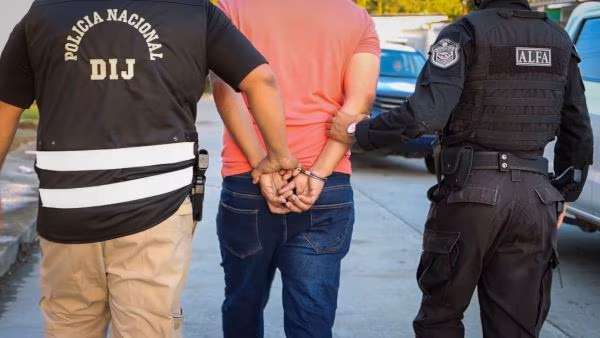 Capturan a presuntos vinculados a homicidios.